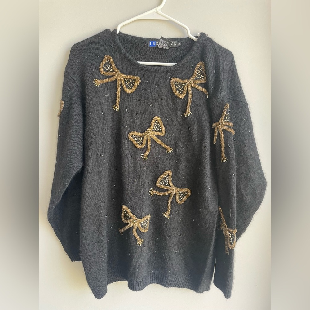 Vintage 80s Women's IB Diffusion Sweater Black With Bows And Beads Size Small